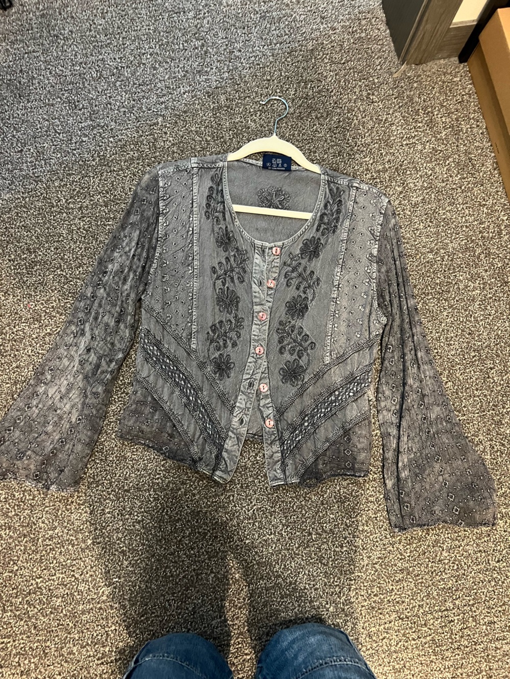 Embroidered Pattern Grey Top